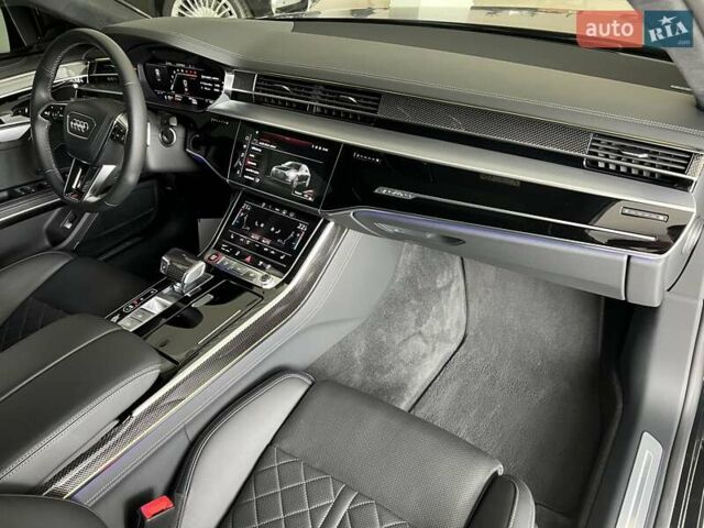 Черный Ауди С8, объемом двигателя 4 л и пробегом 90 тыс. км за 97000 $, фото 27 на Automoto.ua
