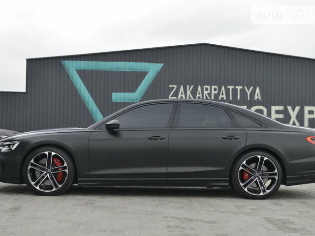 Черный Ауди С8, объемом двигателя 4 л и пробегом 16 тыс. км за 142500 $, фото 15 на Automoto.ua