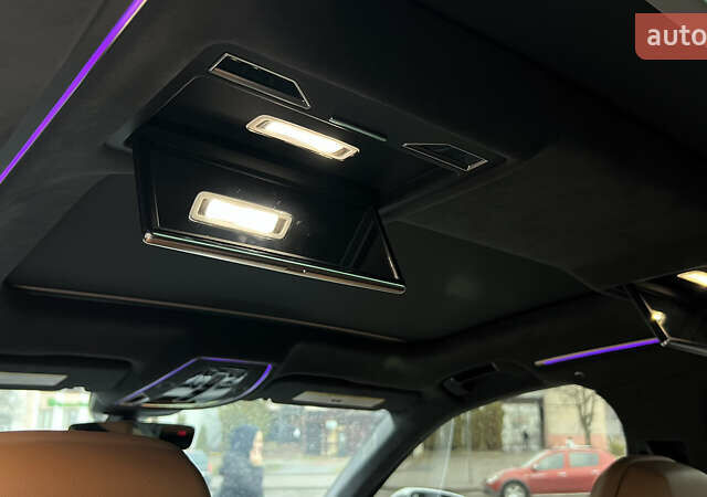 Черный Ауди С8, объемом двигателя 4 л и пробегом 46 тыс. км за 93000 $, фото 42 на Automoto.ua