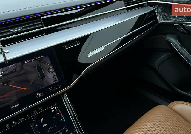 Черный Ауди С8, объемом двигателя 4 л и пробегом 46 тыс. км за 93000 $, фото 17 на Automoto.ua