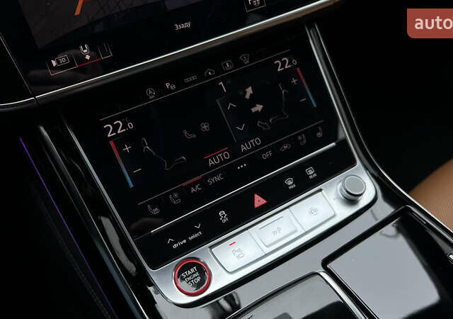 Черный Ауди С8, объемом двигателя 4 л и пробегом 46 тыс. км за 93000 $, фото 15 на Automoto.ua