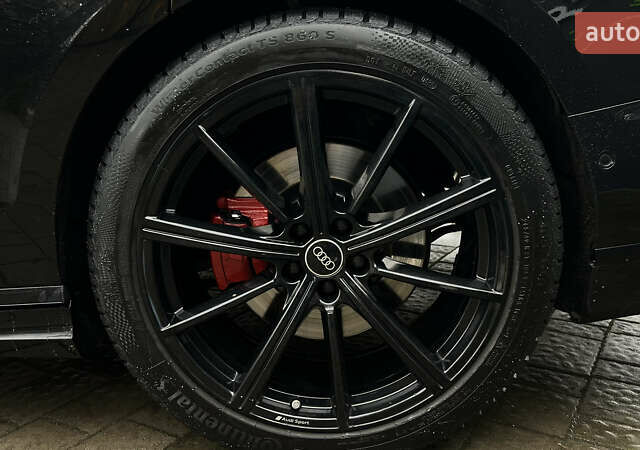 Черный Ауди С8, объемом двигателя 4 л и пробегом 46 тыс. км за 93000 $, фото 10 на Automoto.ua