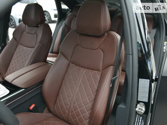 Черный Ауди С8, объемом двигателя 4 л и пробегом 16 тыс. км за 142500 $, фото 35 на Automoto.ua