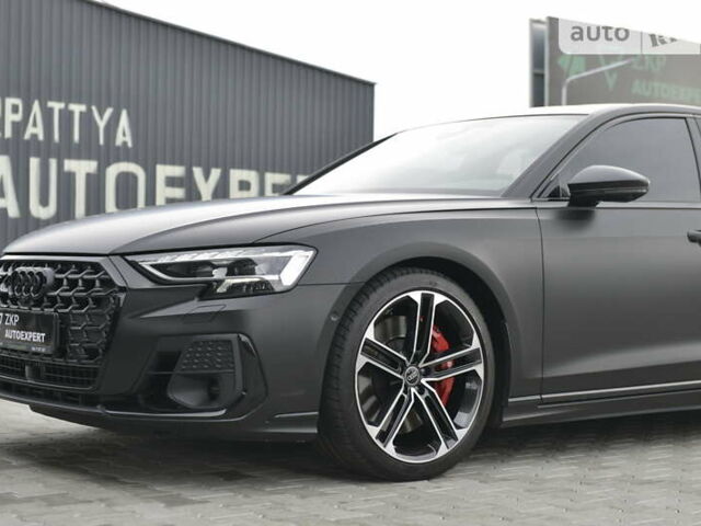 Черный Ауди С8, объемом двигателя 4 л и пробегом 16 тыс. км за 142500 $, фото 16 на Automoto.ua