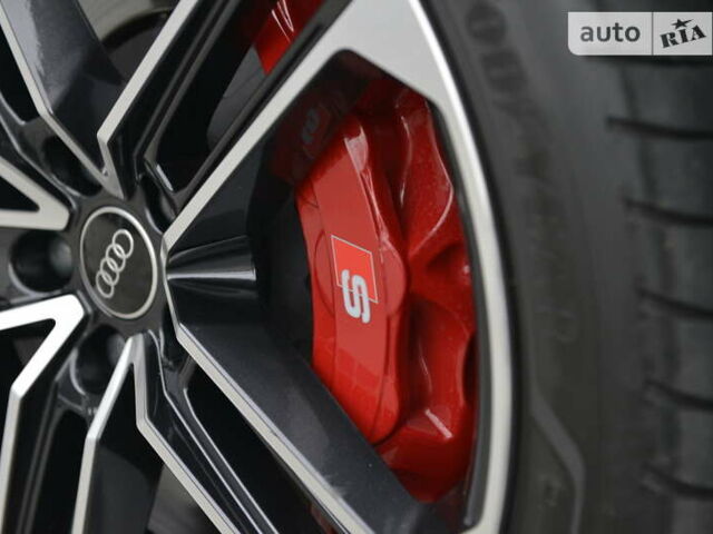 Черный Ауди С8, объемом двигателя 4 л и пробегом 16 тыс. км за 142500 $, фото 18 на Automoto.ua