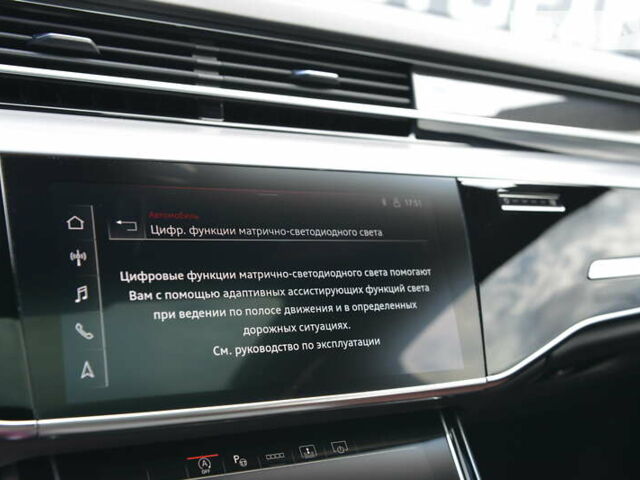 Черный Ауди С8, объемом двигателя 4 л и пробегом 16 тыс. км за 142500 $, фото 79 на Automoto.ua