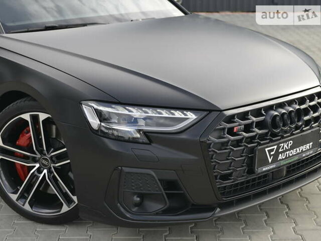 Черный Ауди С8, объемом двигателя 4 л и пробегом 16 тыс. км за 142500 $, фото 62 на Automoto.ua