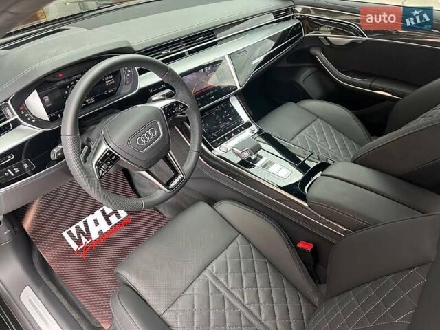 Чорний Ауді S8, об'ємом двигуна 4 л та пробігом 2 тис. км за 158000 $, фото 16 на Automoto.ua