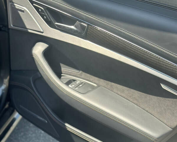 Ауді S8, об'ємом двигуна 3.99 л та пробігом 106 тис. км за 40000 $, фото 2 на Automoto.ua