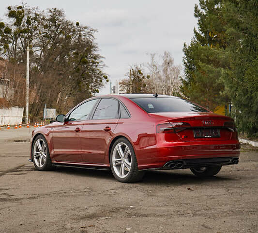 Ауди С8, объемом двигателя 4 л и пробегом 192 тыс. км за 38000 $, фото 3 на Automoto.ua