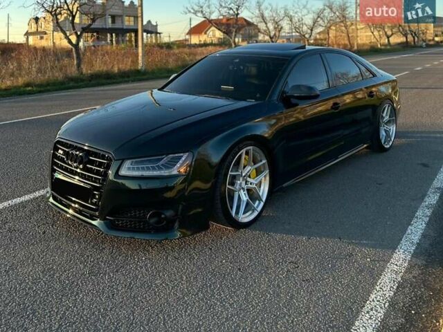 Ауди С8, объемом двигателя 3.99 л и пробегом 217 тыс. км за 40500 $, фото 14 на Automoto.ua