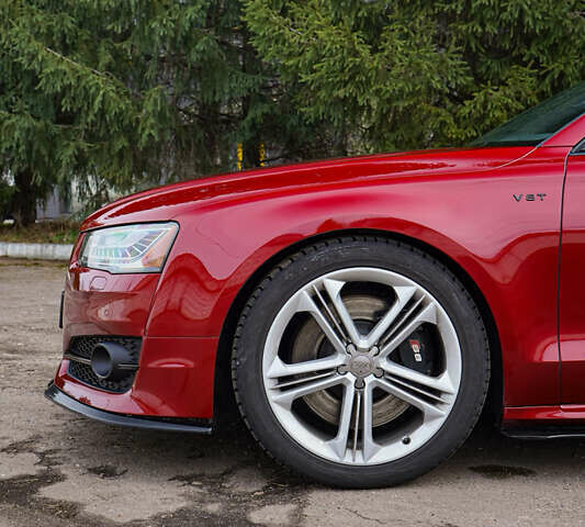 Ауди С8, объемом двигателя 4 л и пробегом 192 тыс. км за 38000 $, фото 5 на Automoto.ua