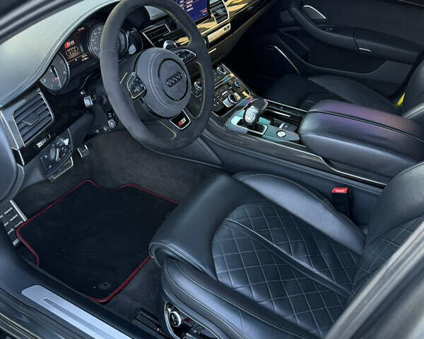 Ауди С8, объемом двигателя 3.99 л и пробегом 217 тыс. км за 40500 $, фото 6 на Automoto.ua