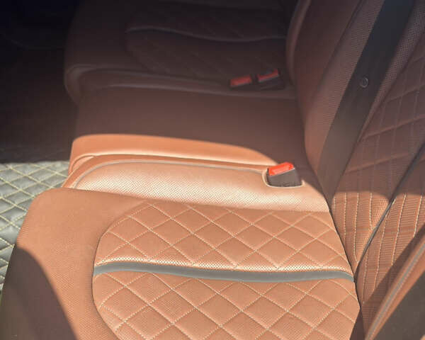 Ауді S8, об'ємом двигуна 3.99 л та пробігом 106 тис. км за 40000 $, фото 7 на Automoto.ua