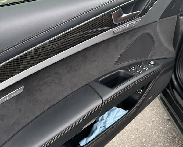 Ауді S8, об'ємом двигуна 3.99 л та пробігом 106 тис. км за 40000 $, фото 25 на Automoto.ua