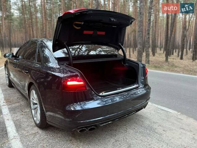 Ауди С8, объемом двигателя 4 л и пробегом 58 тыс. км за 94043 $, фото 7 на Automoto.ua