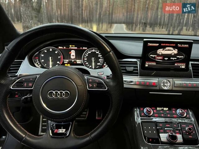 Ауди С8, объемом двигателя 4 л и пробегом 58 тыс. км за 94043 $, фото 10 на Automoto.ua