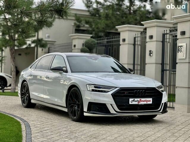 Ауди С8, объемом двигателя 4 л и пробегом 76 тыс. км за 73900 $, фото 28 на Automoto.ua