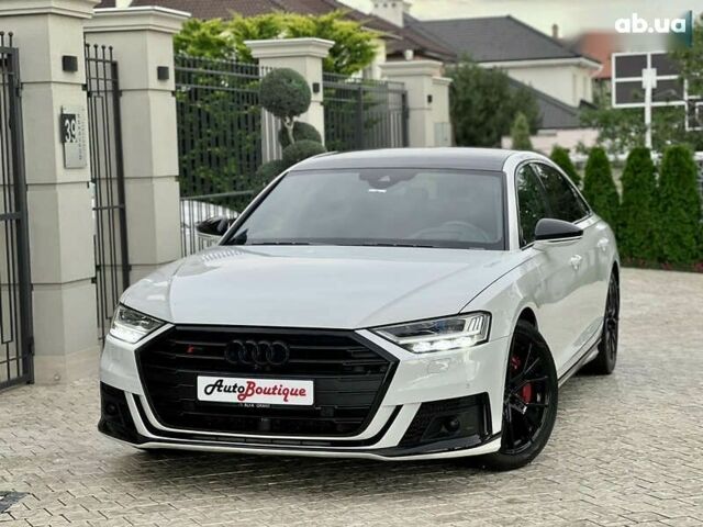 Ауди С8, объемом двигателя 4 л и пробегом 76 тыс. км за 73900 $, фото 5 на Automoto.ua