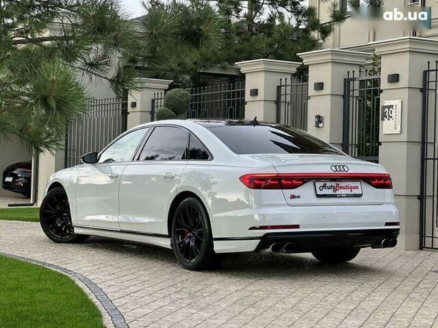 Ауди С8, объемом двигателя 4 л и пробегом 76 тыс. км за 73900 $, фото 11 на Automoto.ua