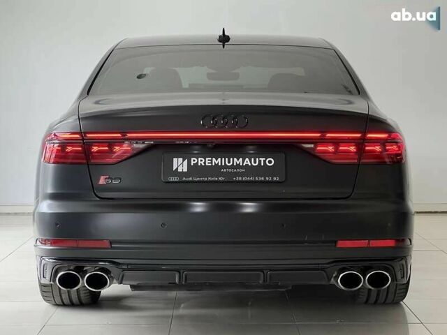 Ауди С8, объемом двигателя 4 л и пробегом 85 тыс. км за 99000 $, фото 10 на Automoto.ua