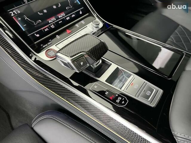 Ауди С8, объемом двигателя 4 л и пробегом 85 тыс. км за 99000 $, фото 18 на Automoto.ua