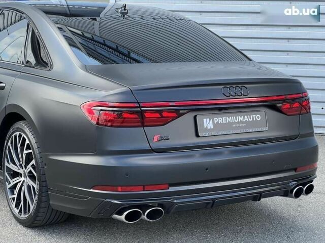 Ауди С8, объемом двигателя 0 л и пробегом 79 тыс. км за 109000 $, фото 10 на Automoto.ua