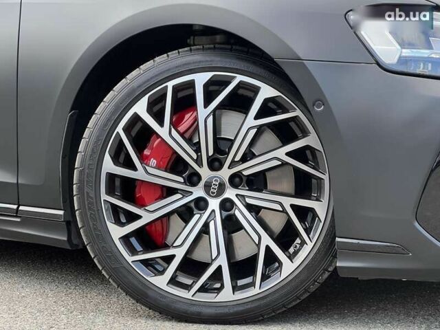 Ауди С8, объемом двигателя 4 л и пробегом 90 тыс. км за 94000 $, фото 4 на Automoto.ua