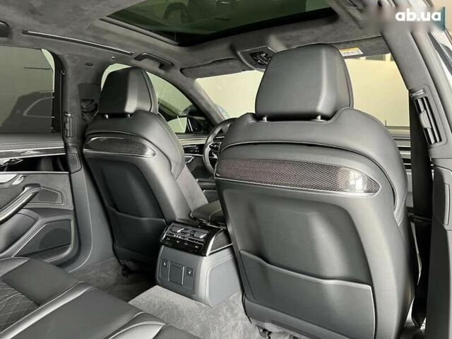Ауди С8, объемом двигателя 4 л и пробегом 85 тыс. км за 99000 $, фото 22 на Automoto.ua
