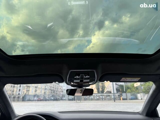 Ауди С8, объемом двигателя 0 л и пробегом 7 тыс. км за 149999 $, фото 25 на Automoto.ua