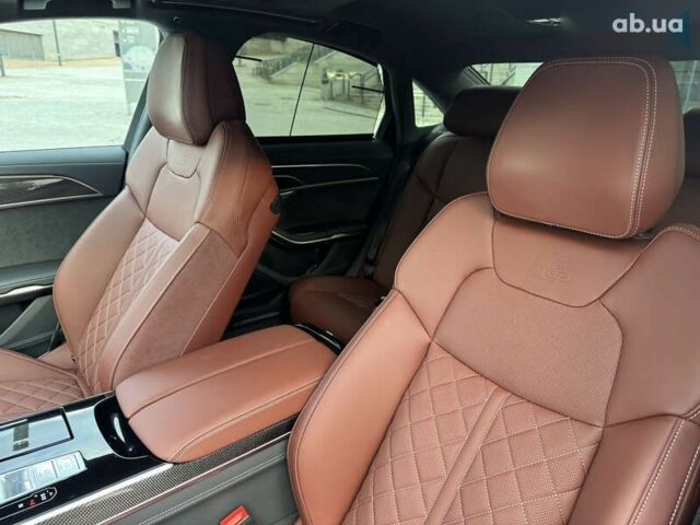 Ауди С8, объемом двигателя 0 л и пробегом 7 тыс. км за 149999 $, фото 16 на Automoto.ua