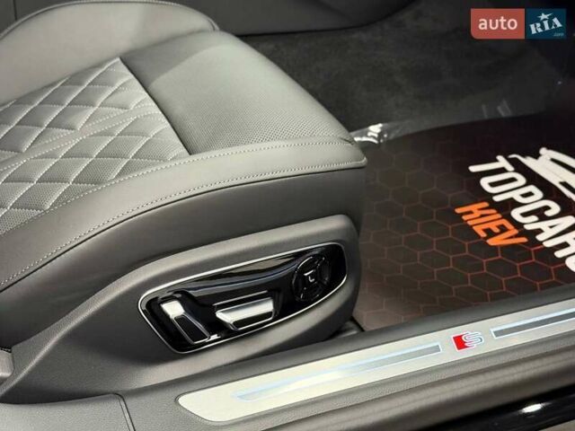 Ауди С8, объемом двигателя 4 л и пробегом 1 тыс. км за 151900 $, фото 73 на Automoto.ua