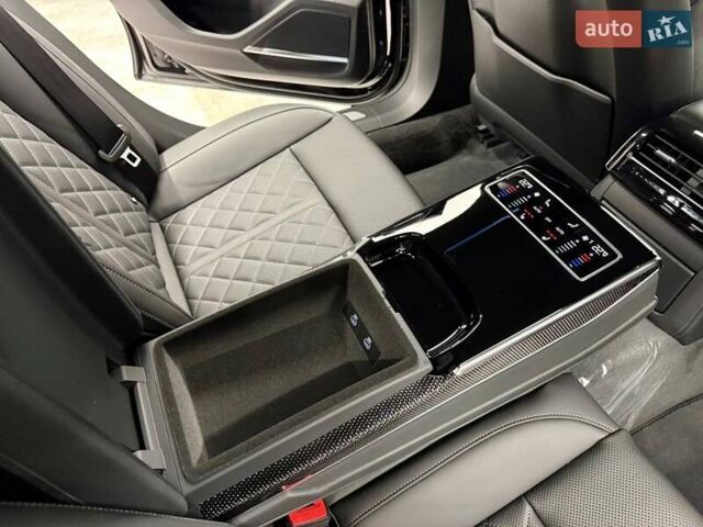 Ауди С8, объемом двигателя 4 л и пробегом 1 тыс. км за 151900 $, фото 64 на Automoto.ua