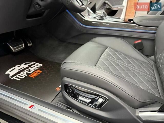 Ауди С8, объемом двигателя 4 л и пробегом 1 тыс. км за 151900 $, фото 26 на Automoto.ua