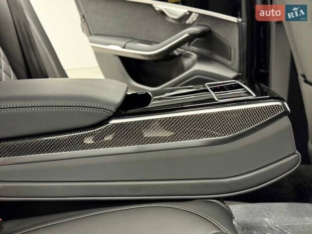 Ауди С8, объемом двигателя 4 л и пробегом 1 тыс. км за 151900 $, фото 65 на Automoto.ua