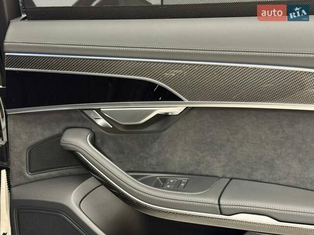 Ауди С8, объемом двигателя 4 л и пробегом 1 тыс. км за 151900 $, фото 56 на Automoto.ua