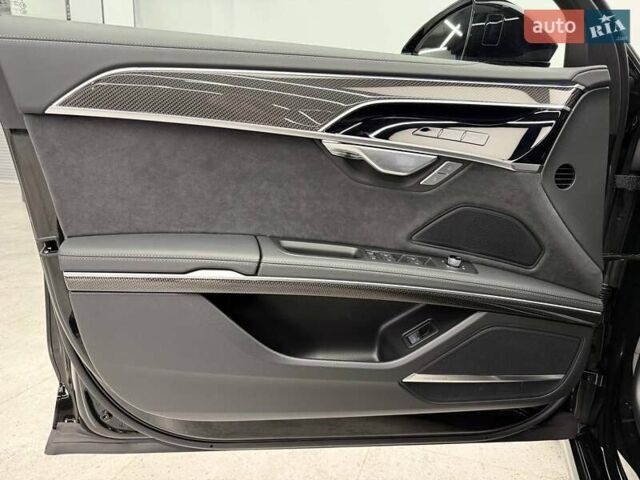 Ауди С8, объемом двигателя 4 л и пробегом 1 тыс. км за 151900 $, фото 19 на Automoto.ua