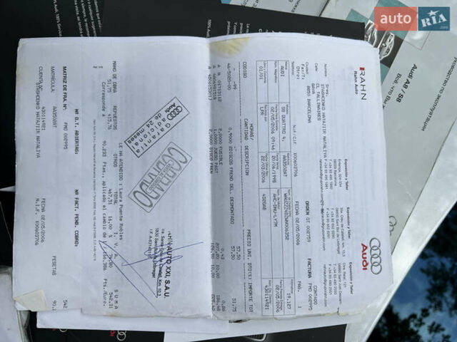 Серый Ауди С8, объемом двигателя 4.2 л и пробегом 302 тыс. км за 7000 $, фото 31 на Automoto.ua