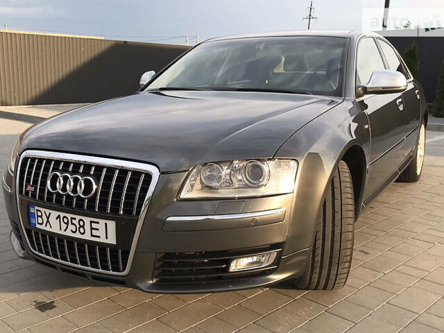 Сірий Ауді S8, об'ємом двигуна 5.2 л та пробігом 209 тис. км за 17700 $, фото 1 на Automoto.ua