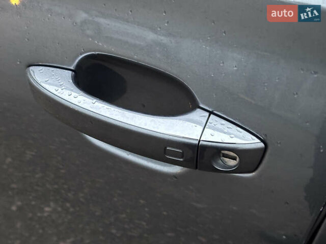 Сірий Ауді S8, об'ємом двигуна 4 л та пробігом 254 тис. км за 19900 $, фото 9 на Automoto.ua