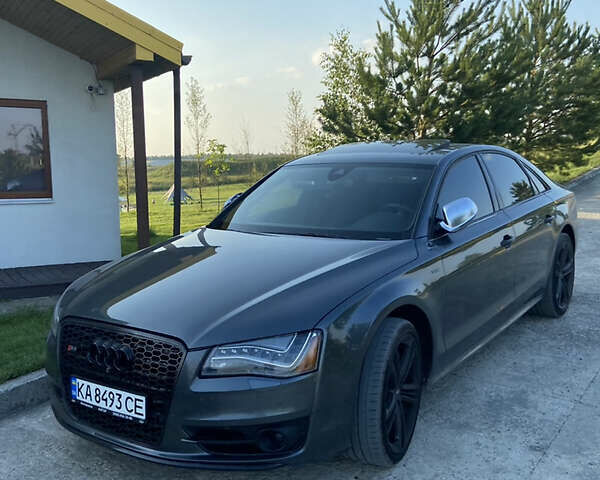 Сірий Ауді S8, об'ємом двигуна 4 л та пробігом 148 тис. км за 34000 $, фото 5 на Automoto.ua