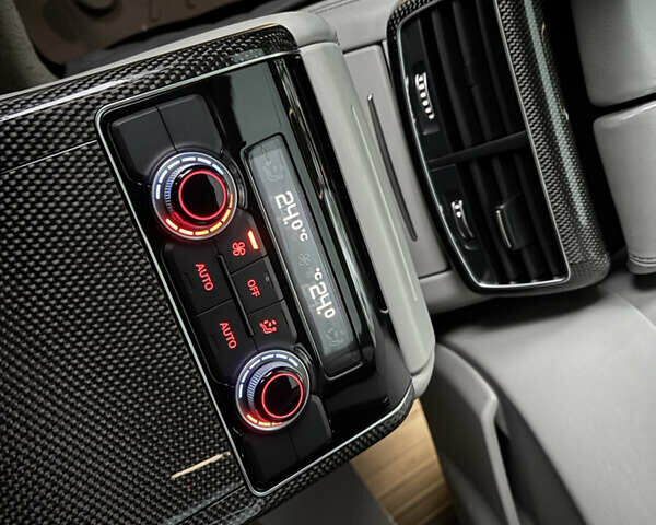 Сірий Ауді S8, об'ємом двигуна 4 л та пробігом 254 тис. км за 19900 $, фото 23 на Automoto.ua