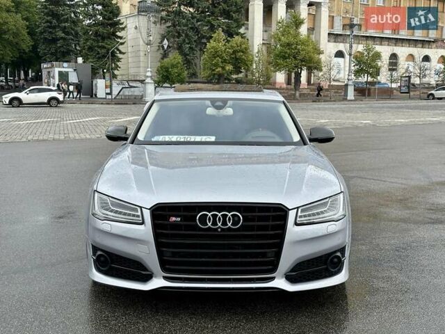 Серый Ауди С8, объемом двигателя 3.99 л и пробегом 147 тыс. км за 42500 $, фото 1 на Automoto.ua