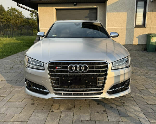 Сірий Ауді S8, об'ємом двигуна 3.99 л та пробігом 72 тис. км за 51000 $, фото 1 на Automoto.ua