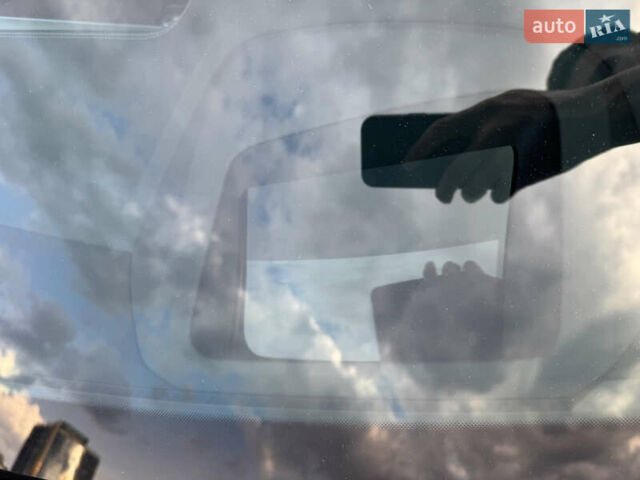 Серый Ауди С8, объемом двигателя 4 л и пробегом 7 тыс. км за 150000 $, фото 13 на Automoto.ua