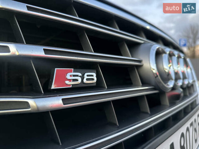 Синий Ауди С8, объемом двигателя 4 л и пробегом 135 тыс. км за 35000 $, фото 9 на Automoto.ua