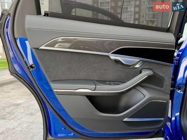 Синій Ауді S8, об'ємом двигуна 4 л та пробігом 5 тис. км за 175000 $, фото 45 на Automoto.ua