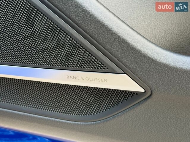 Синій Ауді S8, об'ємом двигуна 4 л та пробігом 5 тис. км за 175000 $, фото 17 на Automoto.ua