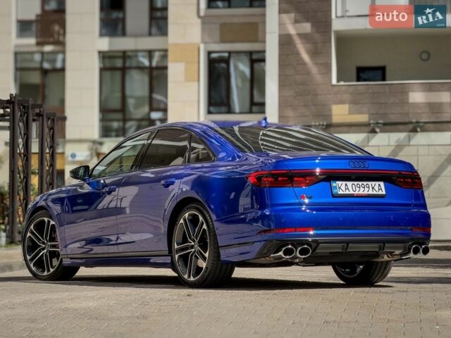 Синій Ауді S8, об'ємом двигуна 4 л та пробігом 5 тис. км за 175000 $, фото 4 на Automoto.ua