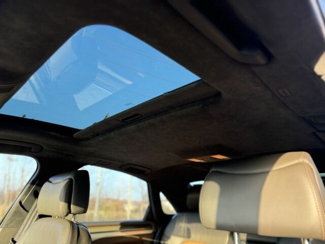 Зелений Ауді S8, об'ємом двигуна 5.2 л та пробігом 69 тис. км за 48900 $, фото 15 на Automoto.ua